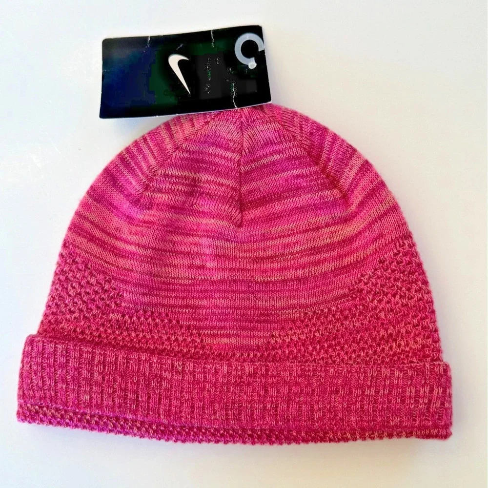 NEW Nike Beanie Winter Hat Fire Pink Youth Size 4/6X 3A2646-A2B